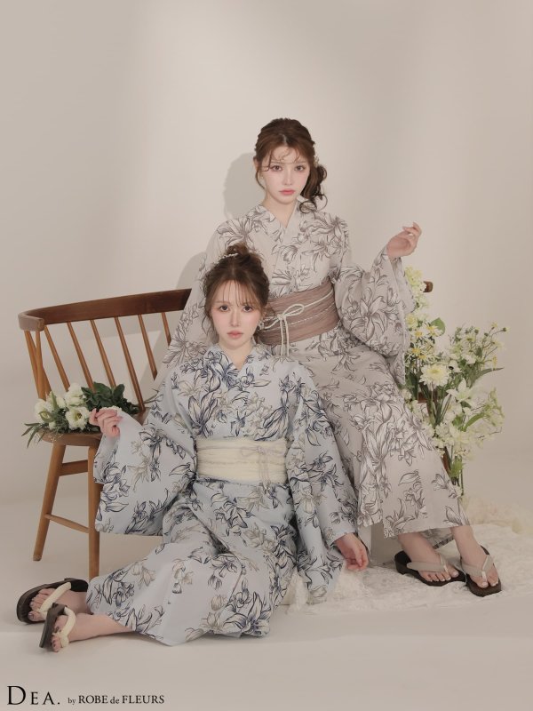 ブルー　モデル：ゆめ　身長：160cm　着用サイズ：Fサイズ　ベージュ　モデル：ももか　身長：156cm　着用サイズ：Fサイズ