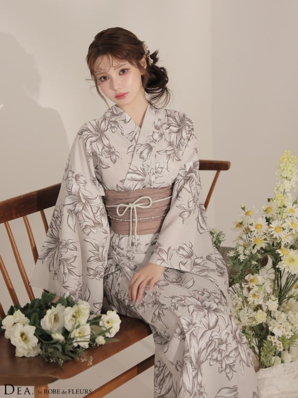 ベージュ　モデル：ももか　身長：156cm　着用サイズ：Fサイズ