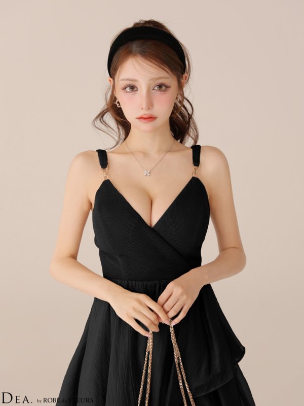 ブラック モデル:ももか 身長:156cm 着用サイズ:Sサイズ