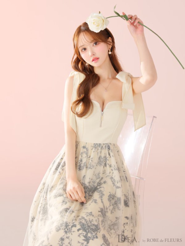 アイボリー モデル：ゆめ　身長：160cm　着用サイズ：Sサイズ