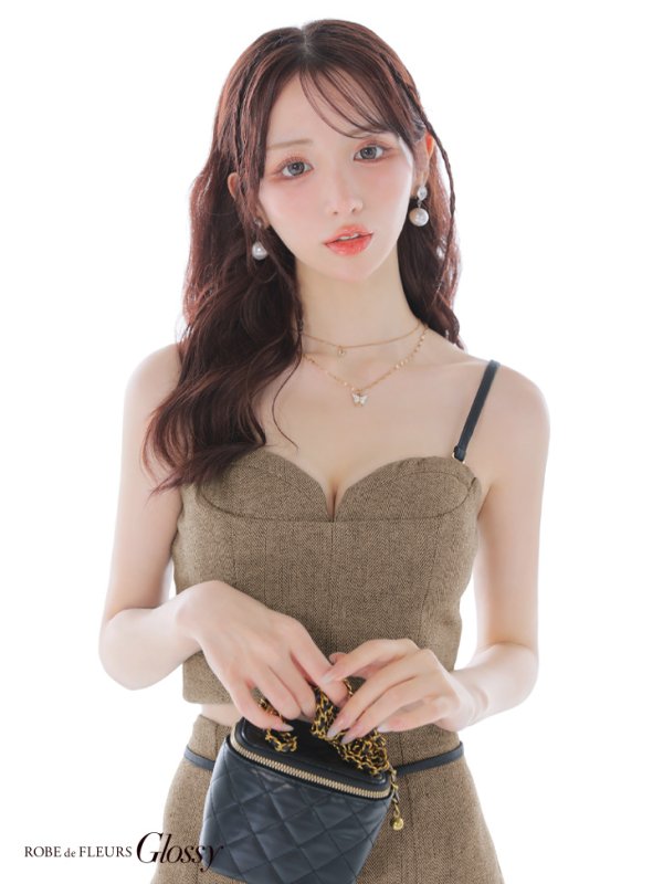 ライトブラウン　モデル：らいか　身長：163cm　着用サイズ：Sサイズ