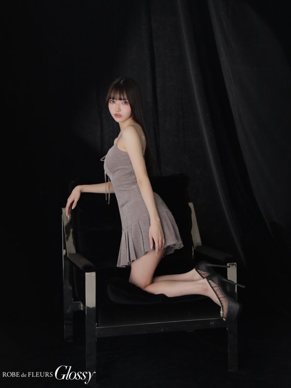 サンドベージュ　モデル：あすか　身長：170cm　着用サイズ：Sサイズ