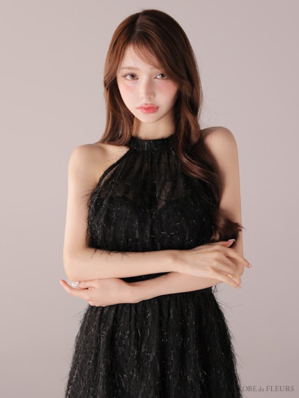 ブラック モデル：ももか　身長：156cm　着用サイズ：Sサイズ