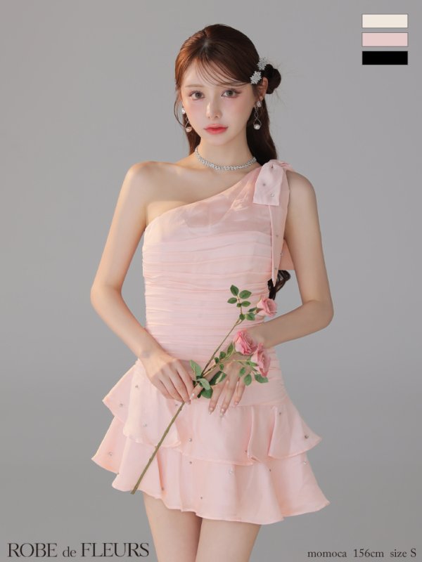 ピンク モデル：ももか　身長：156cm　着用サイズ：Sサイズ