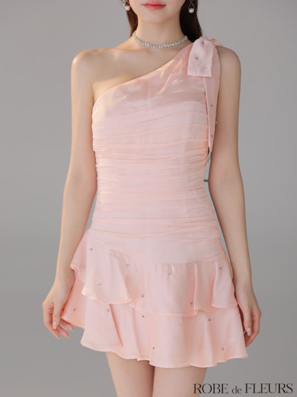 ピンク モデル：ももか　身長：156cm　着用サイズ：Sサイズ