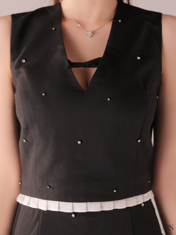 ブラック　モデル：ももか　身長：156cm　着用サイズ：Sサイズ