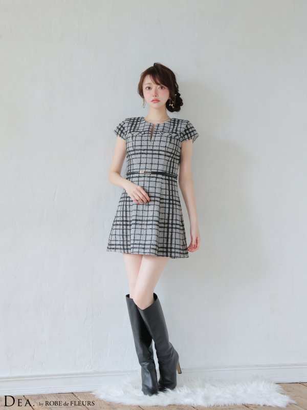 グレー　モデル：羽澄まり　身長：158cm　着用サイズ：Sサイズ