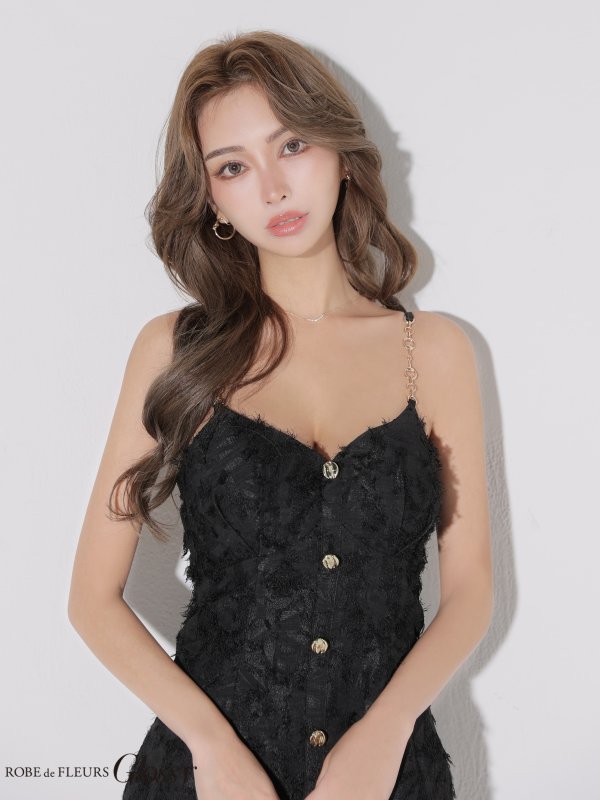 ブラック　モデル：みゆ　身長：166cm　着用サイズ：Sサイズ