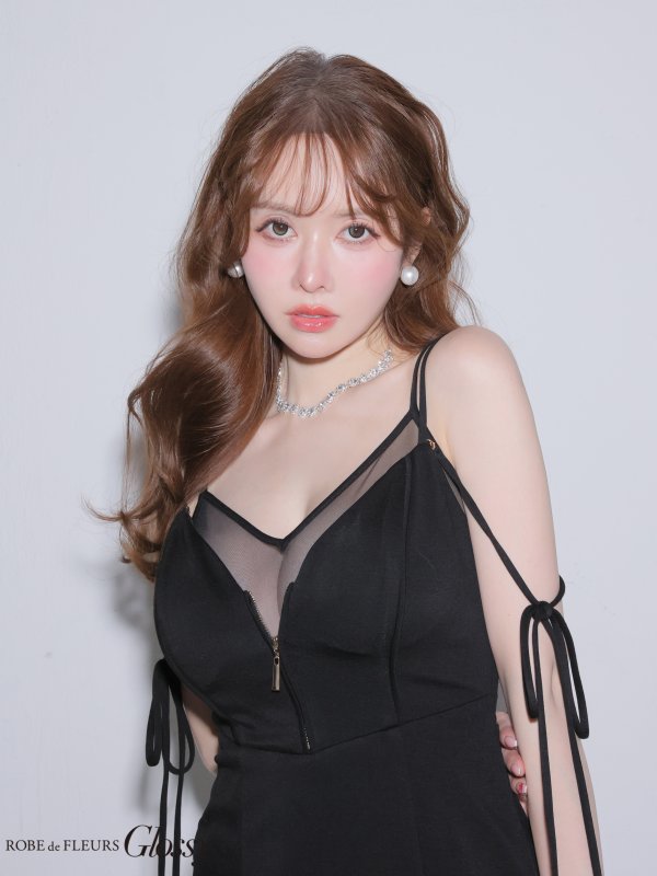 ブラック　モデル：ゆめ　身長：160cm　着用サイズ：Sサイズ