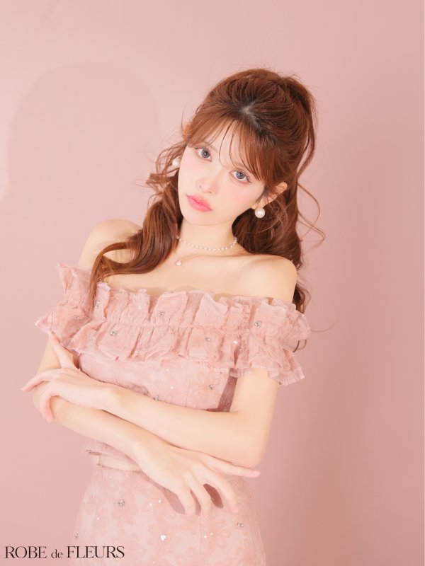 ピンク　モデル：まりん　身長：164cm　着用サイズ：Sサイズ