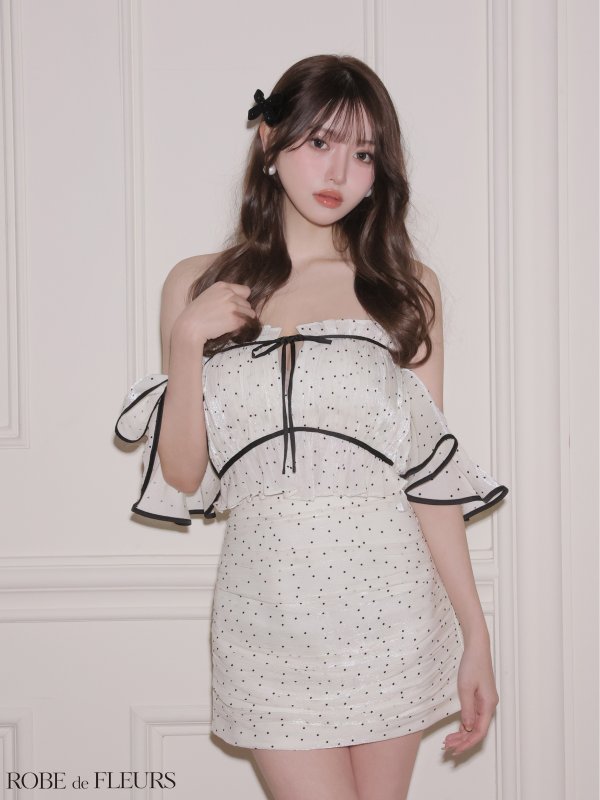 アイボリー　モデル：いおり　身長：164cm　着用サイズ：Sサイズ