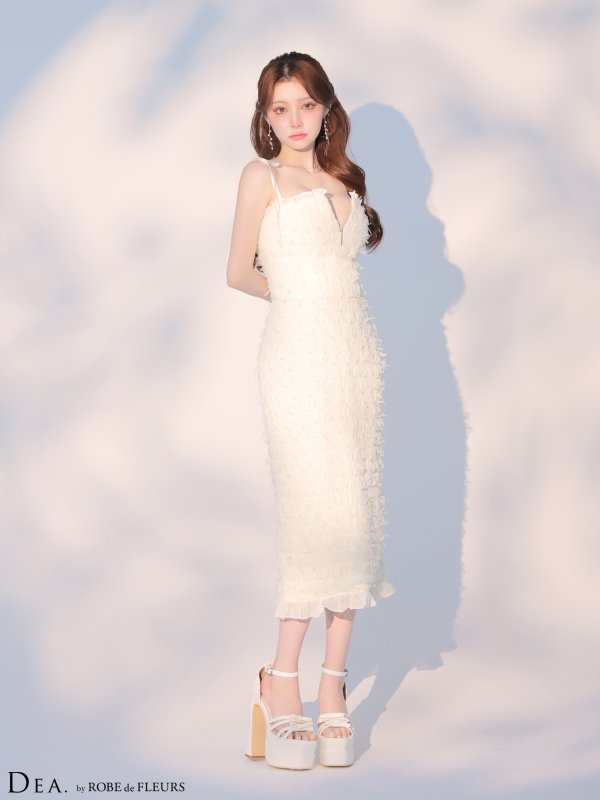 アイボリー モデル：ももか　身長：156cm　着用サイズ：Sサイズ