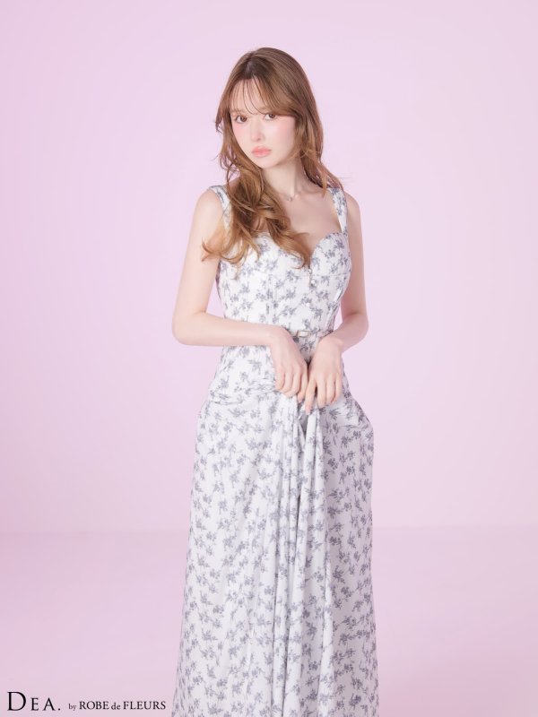 ホワイトxブルー　モデル：ゆめ　身長：160cm　着用サイズ：Sサイズ