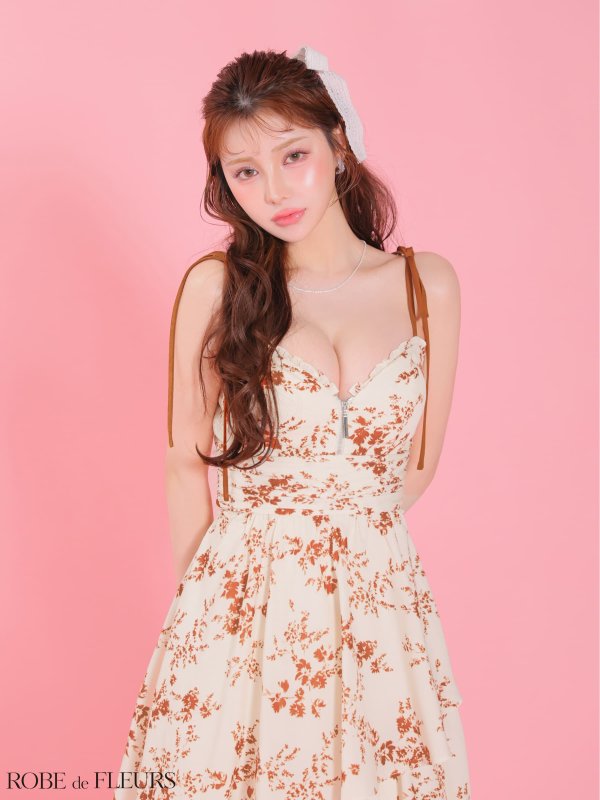 オレンジ　モデル：ももか　身長：156cm　着用サイズ：Sサイズ