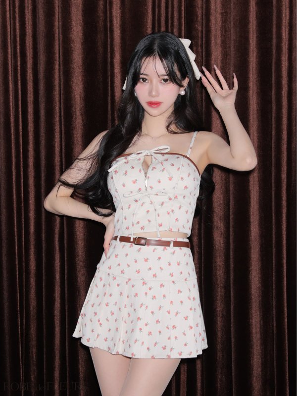 ピンク　モデル：ゆりお　身長：165cm　着用サイズ：Sサイズ