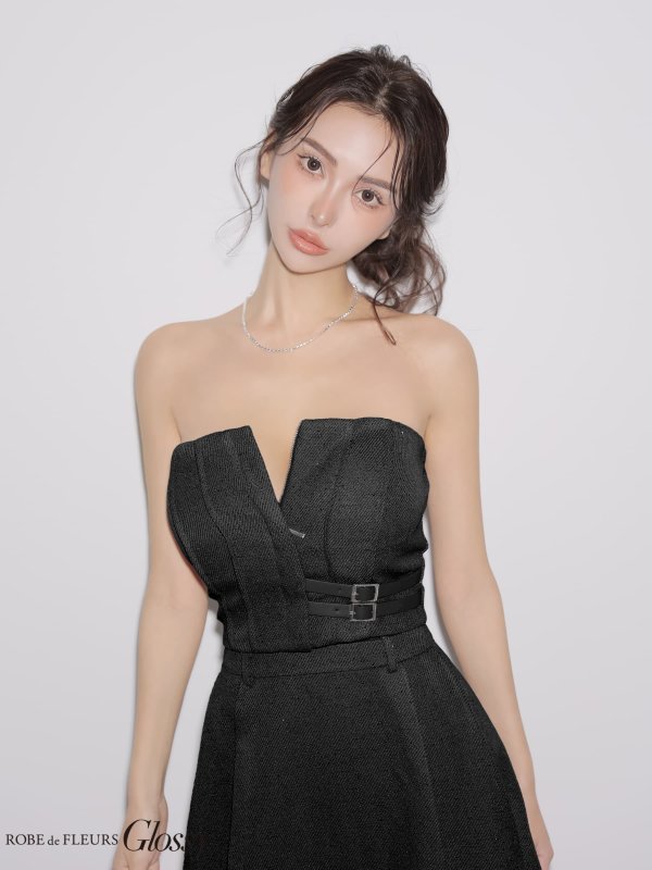 ブラック　モデル：みゆ　身長：164cm　着用サイズ：Sサイズ