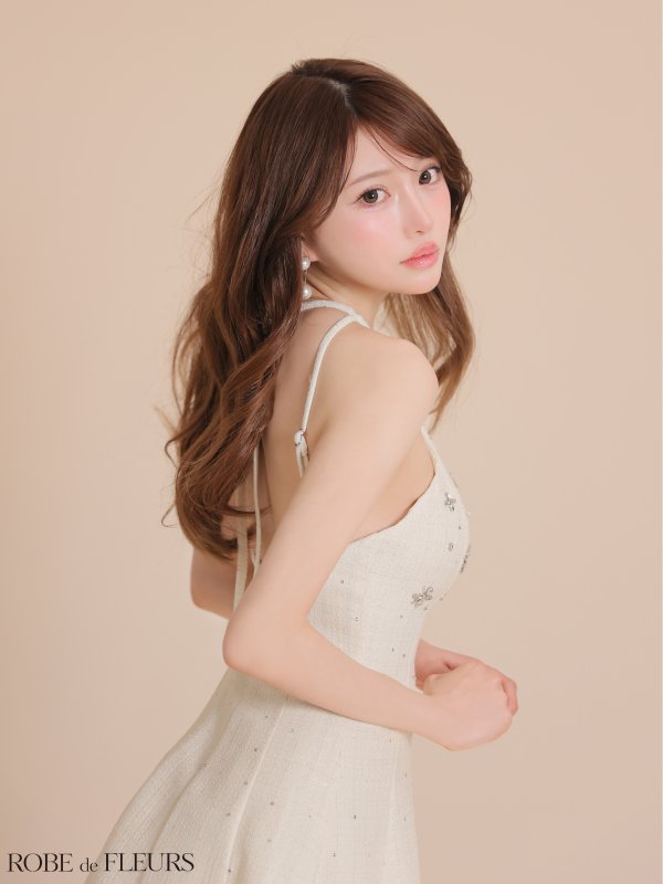 アイボリー　モデル：いおり　身長：161cm　着用サイズ：Sサイズ