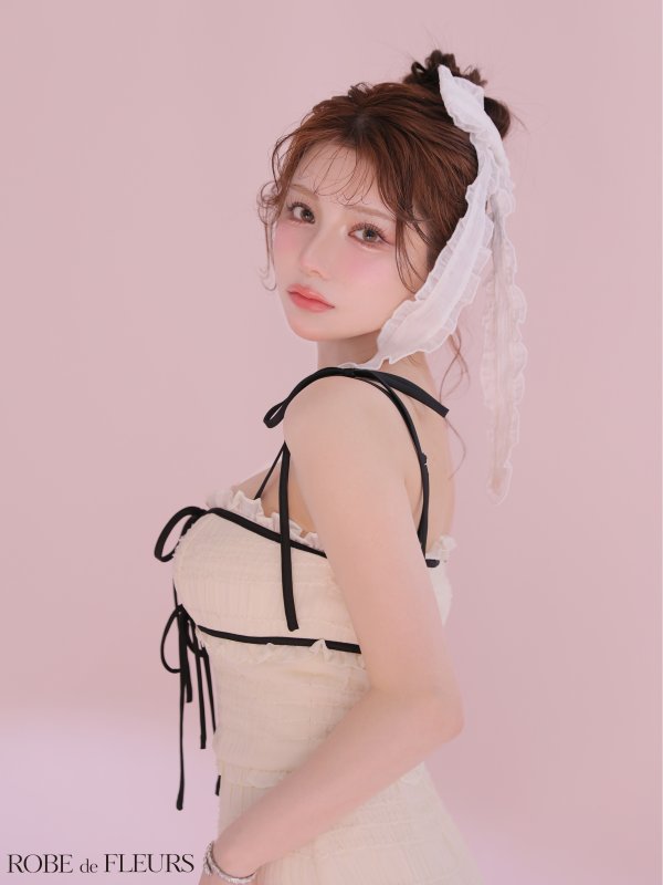 アイボリー×ブラック　モデル：ももか　身長：156cm　着用サイズ：Sサイズ