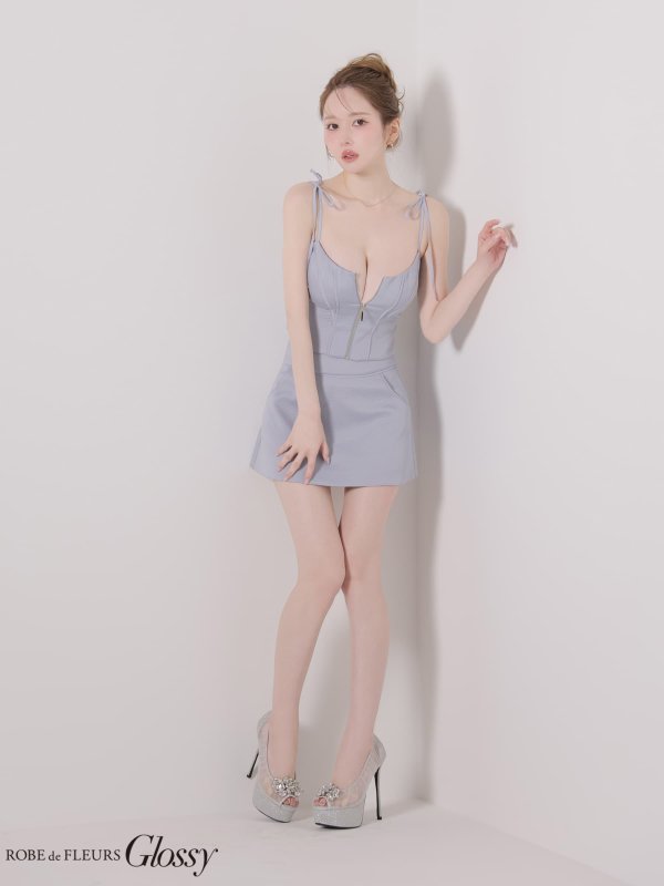 ブルー モデル：ゆめ　身長：160cm　着用サイズ：Sサイズ