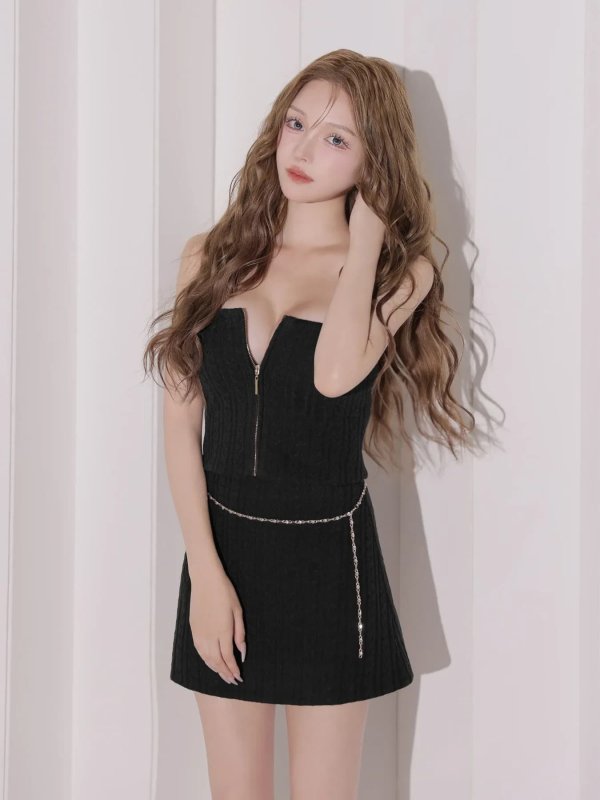 ブラック　モデル：しおん　身長：158cm　着用サイズ：Sサイズ
