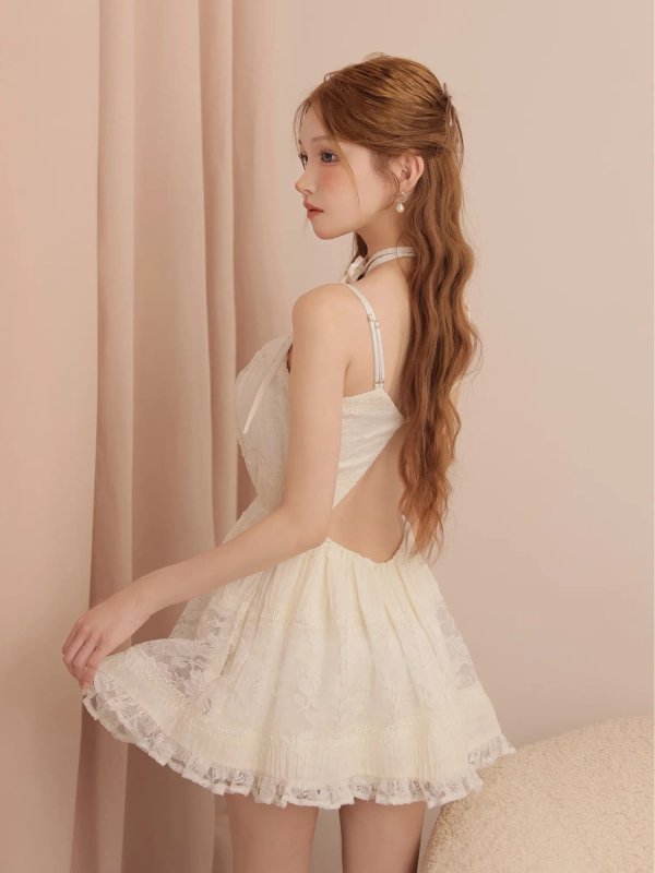 アイボリー モデル：しおん　身長：158cm　着用サイズ：Sサイズ