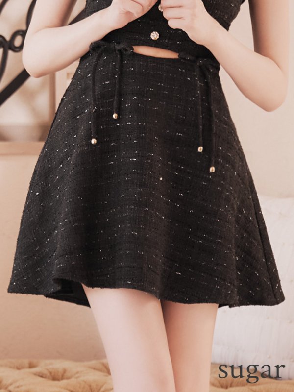 ブラック モデル:明日花キララ 身長:162cm 着用サイズ:Sサイズ