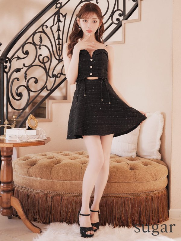 ブラック モデル:明日花キララ 身長:162cm 着用サイズ:Sサイズ