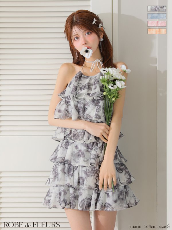 ホワイトxブラック モデル：まりん　身長：164cm　着用サイズ：Sサイズ