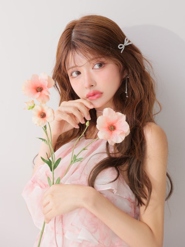 ピンク モデル：まりん　身長：164cm　着用サイズ：Sサイズ