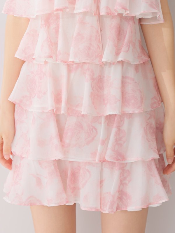 ピンク モデル：まりん　身長：164cm　着用サイズ：Sサイズ