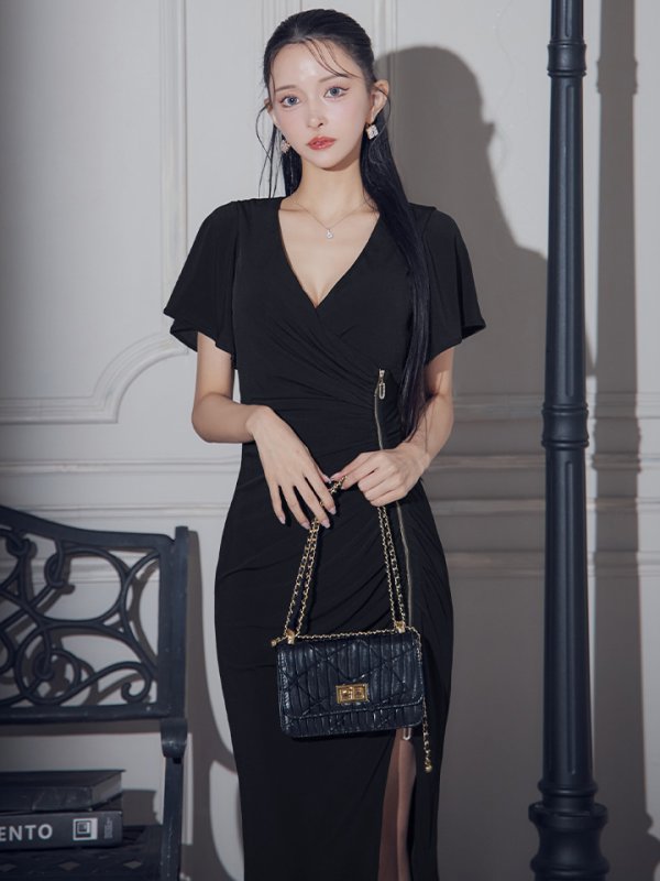 ブラック モデル:まおちゃる 身長:158cm:Sサイズ