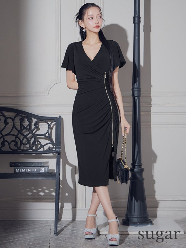 ブラック モデル:まおちゃる 身長:158cm:Sサイズ