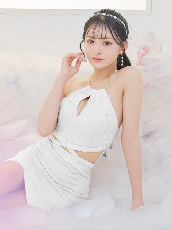 ホワイト モデル:カルア 身長:156cm:Sサイズ