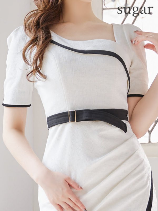 ホワイト モデル:桜伊みやこ 身長:168cm 着用サイズ:Sサイズ