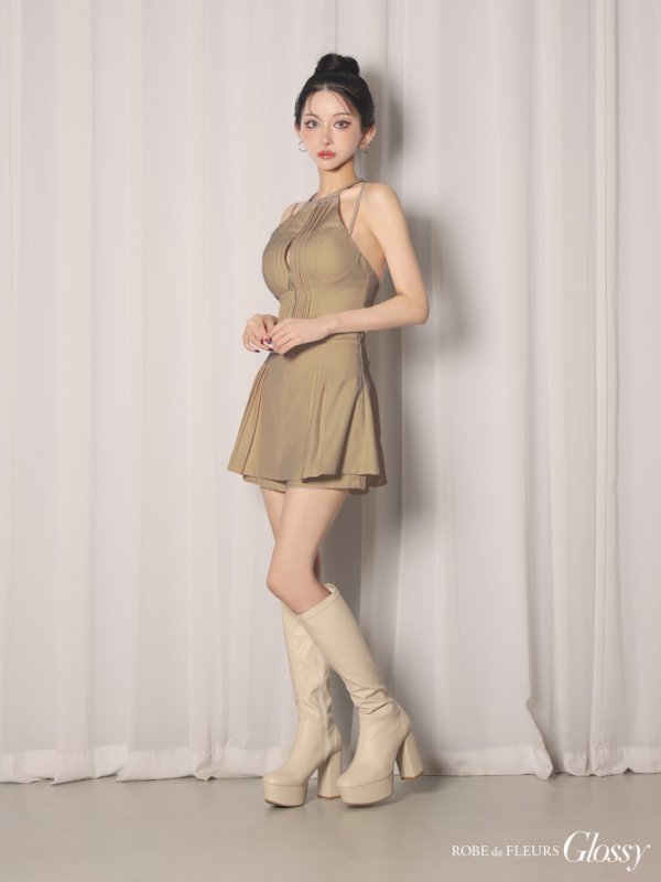 ベージュ　モデル：まおちゃる　身長：158cm　着用サイズ：Sサイズ