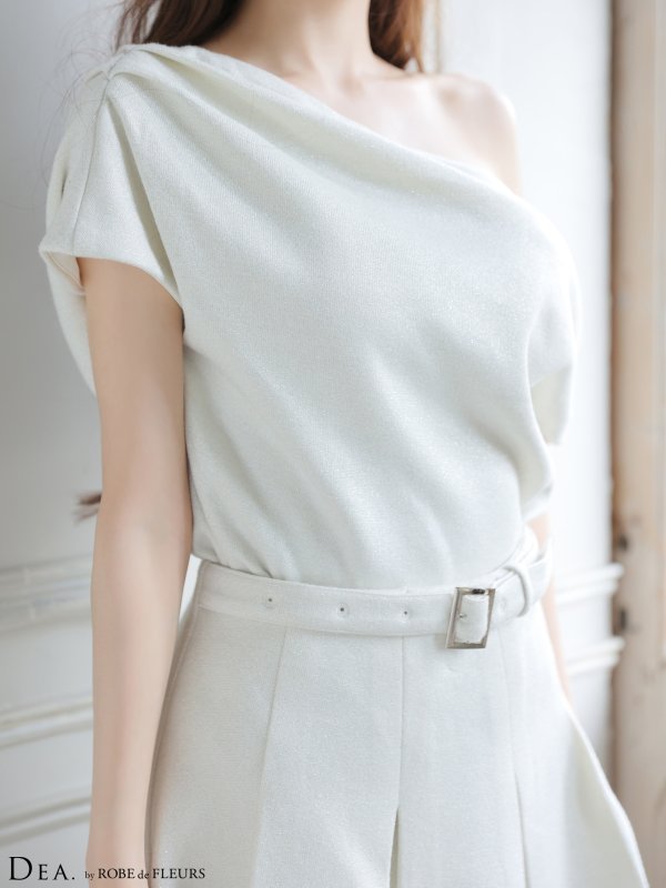 アイボリー モデル：ももか　身長：156cm　着用サイズ：Sサイズ