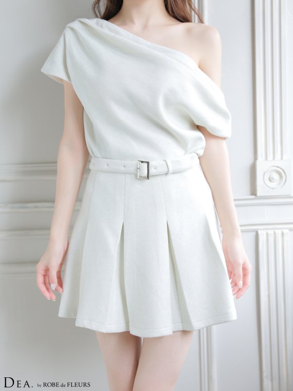 アイボリー モデル：ももか　身長：156cm　着用サイズ：Sサイズ