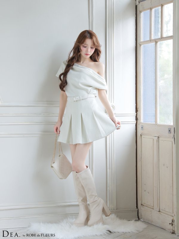 アイボリー モデル：ももか　身長：156cm　着用サイズ：Sサイズ