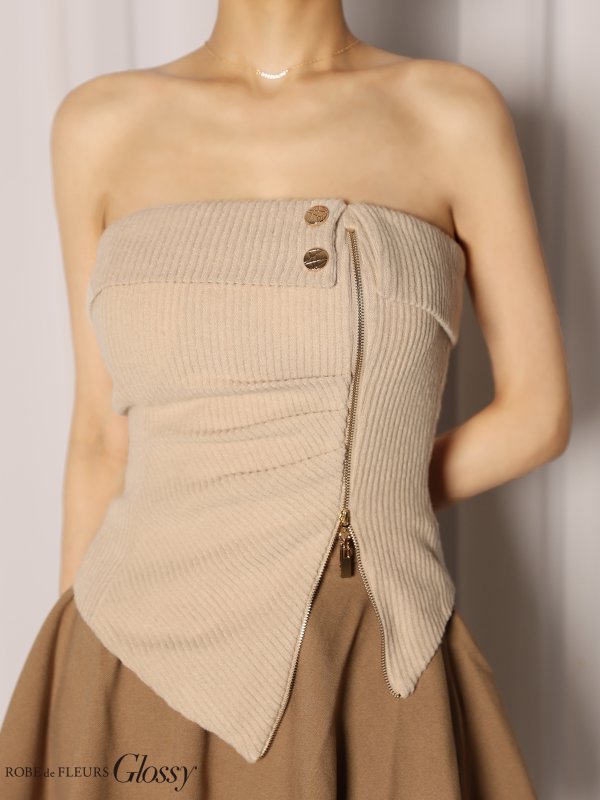 ベージュ モデル：まおちゃる　身長：158cm　着用サイズ：Sサイズ