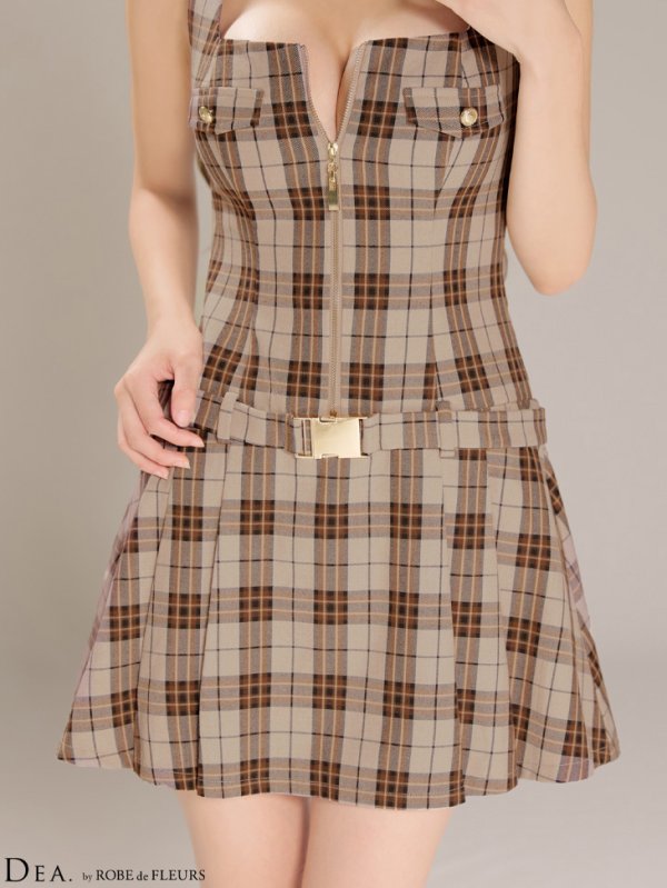 ベージュ　モデル：まりん　身長：164cm　着用サイズ：Sサイズ