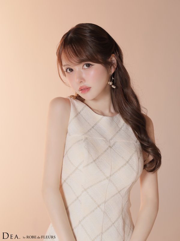 アイボリー　モデル：ゆめ　身長：160cm　着用サイズ：Sサイズ