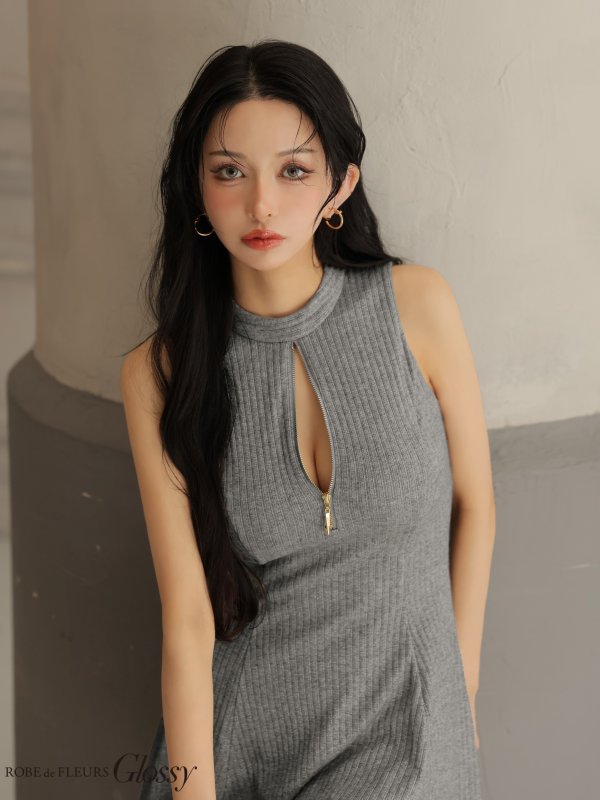 グレー　モデル：まおちゃる　身長：158cm　着用サイズ：Sサイズ