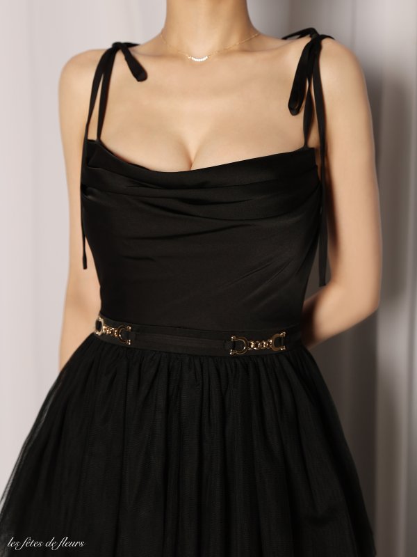 ブラック　モデル：まおちゃる　身長：158cm　着用サイズ：Sサイズ