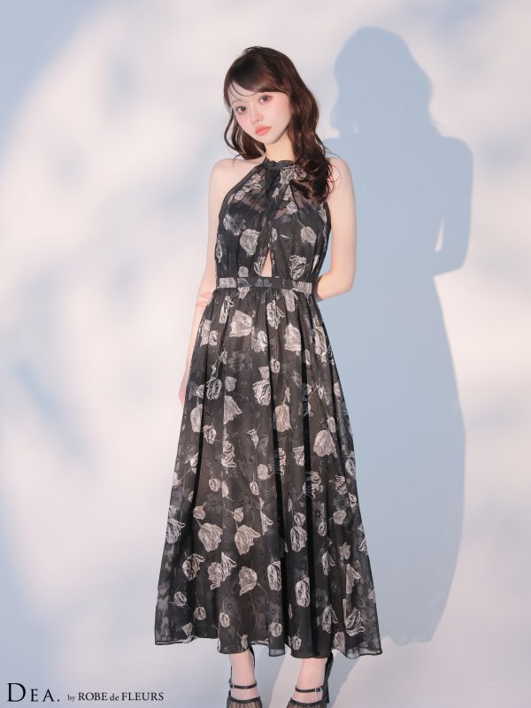 ブラック　モデル：羽澄まり　身長：158cm　着用サイズ：Sサイズ