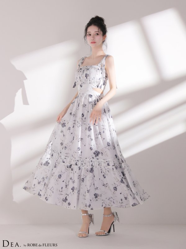 ブルー モデル：ゆりお　身長：165cm　着用サイズ：Sサイズ