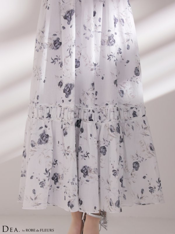 ブルー モデル：ゆりお　身長：165cm　着用サイズ：Sサイズ