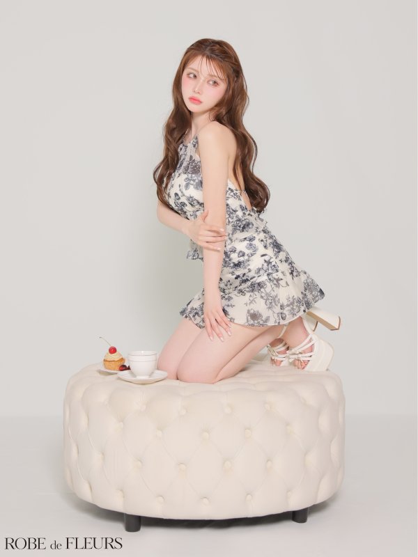 ネイビー　モデル：ももか　身長：156cm　着用サイズ：Sサイズ