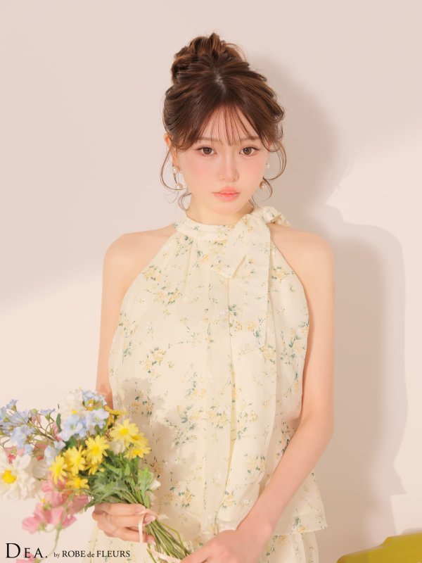 イエロー　モデル：いおり　身長：164cm　着用サイズ：Sサイズ