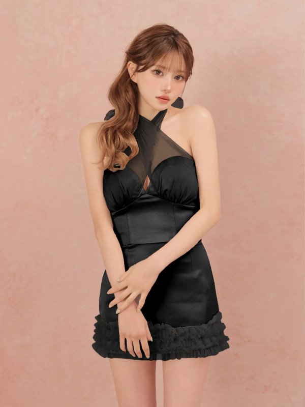 ブラック モデル：みな　身長：155cm　着用サイズ：Sサイズ