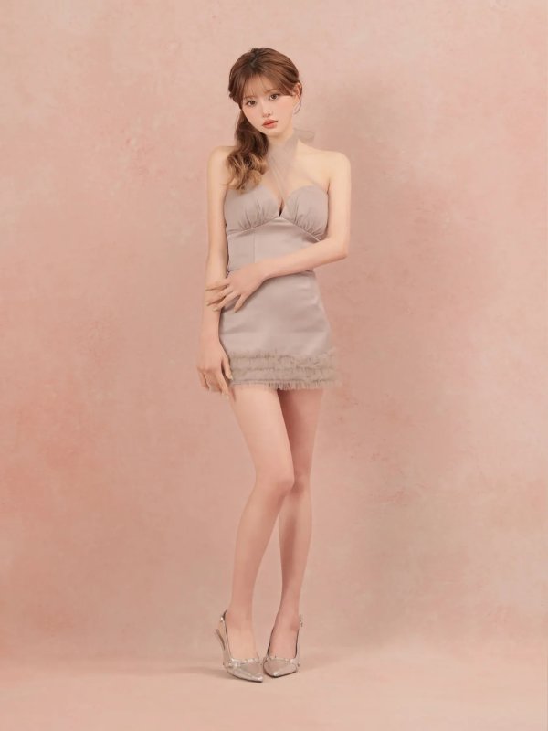 グレー モデル：いおり　身長：161cm　着用サイズ：Sサイズ